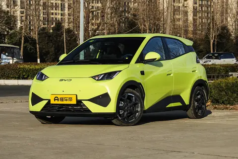 6万级纯电代步王!2025海鸥305KM vs 405KM怎么选?