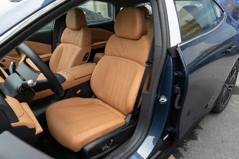 科技与豪华并存,银河星耀8 PHEV智能座舱实力解析